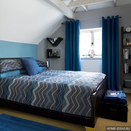 Culoarea albastră în interiorul camerei de zi, bucătărie, dormitor