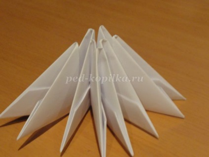 Fulgi de zăpadă într-o tehnică modulară origami