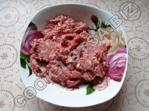 Spagetti hús - egy finom házi recept lépésről lépésre fotók (spagetti) Spagetti hús - egy finom házi lépésre recept fotók
