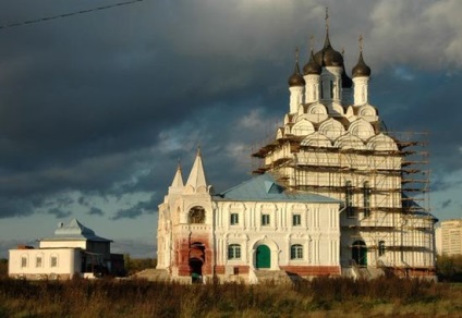 Тайнинское, пам'ятник Миколі ii, транспорт, історія