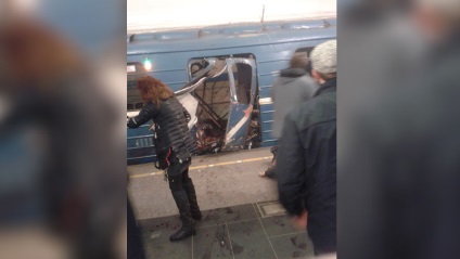 Acțiunea de teroare în metrou a provocat un colaps de transport în Sankt Petersburg