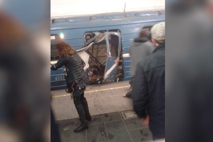 Acțiunea de teroare în metrou a provocat un colaps de transport în Sankt Petersburg