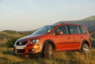 Încercați unitatea de volkswagen cross touran cross touran