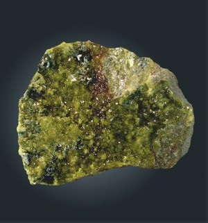 Vesuvian - caracteristicile, proprietățile și descrierea pietrei