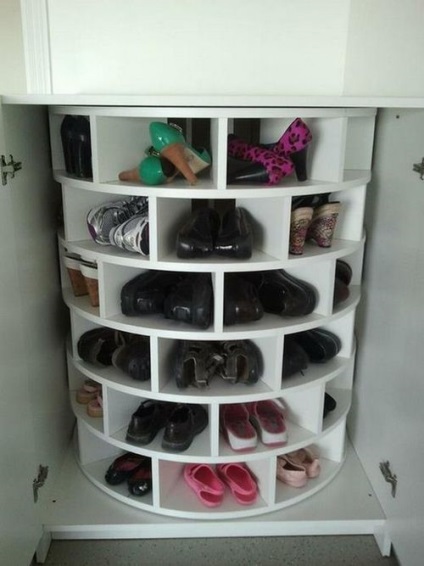 Въртяща шкаф за обувки