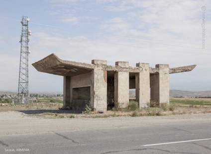 Perle de arhitectură sovietică în autobuze neobișnuite se oprește în fostele republici sovietice