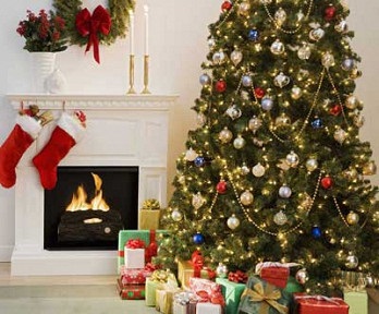O revistă de lucruri curioase, de unde a venit tradiția decorării pomului de Crăciun?