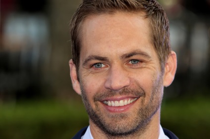 Star of filmek „Halálos iramban” - színész Paul Walker meghalt egy közúti balesetben Los Angeles közelében