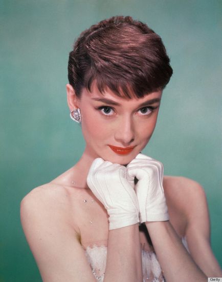 25 tanulságai a stílus Audrey (25 tanulságot Audrey Hepburn stílusú ékszereket vásárol ékszerüzlet ár szállítás érdekében) 25 tanulságai a stílus Audrey