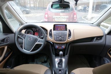 5 Kopecks despre opel zafira (Opel Zafira) din 2012