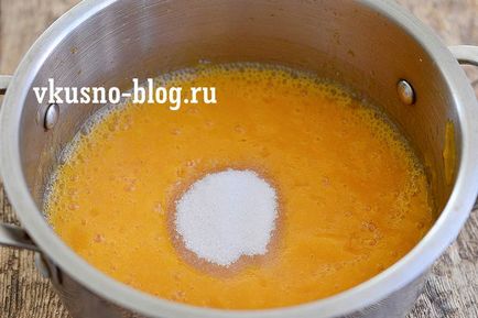 Абрикосовий сік з м'якоттю на зиму, покроковий рецепт з фото