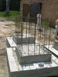 Reinforcement of foundations monolithic