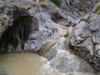 Cascade artabile și granița naturală Panagia