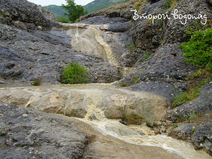 Cascade artabile și granița naturală Panagia