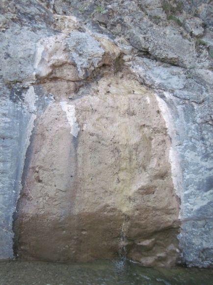 Cascade Arpatian (Crimeea), miracolul tractului Panagia