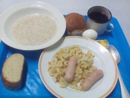 Ce se hrănesc în armată pentru micul dejun