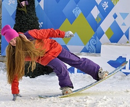 Daria Orosz - snowboard oktató csinál, amit szeret, és ugyanabban az időben tanítani őket, hogy mások -