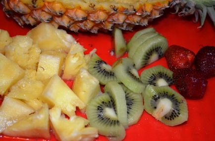Desert în ananas - coș de fructe pas cu pas rețetă cu fotografii