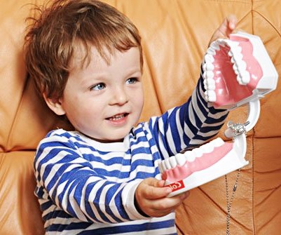 Дитяча стоматологія - перші відвідини
