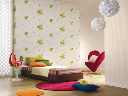 Дитячі шпалери в кімнату, фото, для стін, наклейки на шпалери в інтер'єрі, з метеликами, в смужку, з