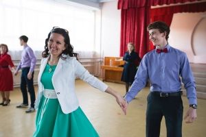 Elevii al IX-lea din școala №3 vor dansa la absolvire cu mamele