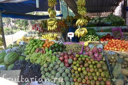 Fructe din India