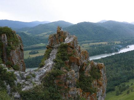 A Mount villám (altaji) Mountain villám
