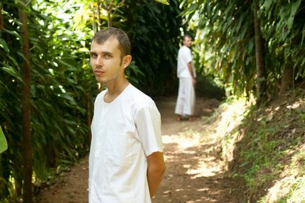 Интервю с Кирил живее в Тайланд, будистки монах