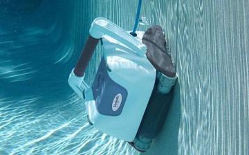 Cum să utilizați aspiratorul de podea pentru piscină