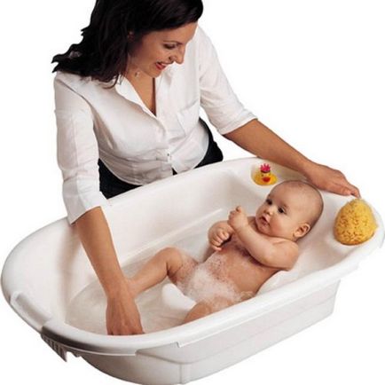 Hogyan fürödni a gyermek 5 fontos tipp, hogy anya