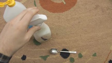 Hogyan tisztítható szőnyegre foltokat a kávé