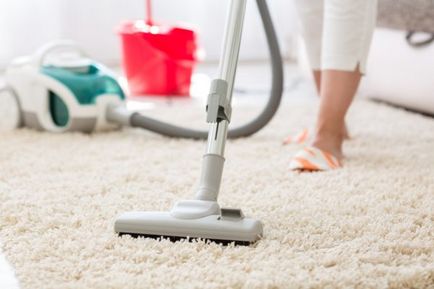 Як почистити килим з довгим ворсом за 3 кроки