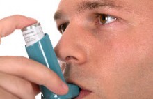 Як допомогти при нападі астми