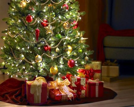 Hogyan akasztani koszorú karácsonyfa - portál tippek a nők és a lányok