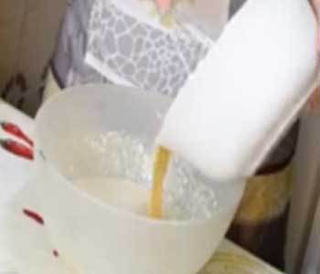 Főzni a pite hússal és burgonyával (szakács) Főzni a pite hússal és burgonyával