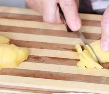 Cum să gătești o plăcintă cu carne tocată și cartofi