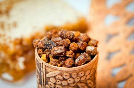 Cum se mănâncă pâinea de albine: ce este și cum este utilă, utilizată în medicina tradițională
