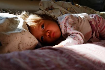 Hogyan kell tanítani a gyermeket, hogy egyedül aludni