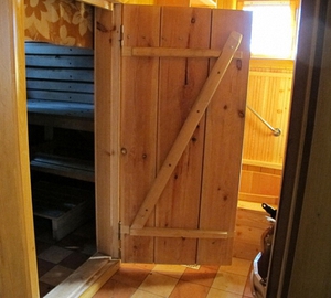 Hogyan készítsünk egy ajtó a fürdő árnyalatok gyártása és szerelése fa bejárati ajtók és fürdő