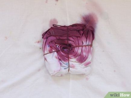 Hogyan készítsünk egy tie dye póló segítségével kaltsirovannoy szóda