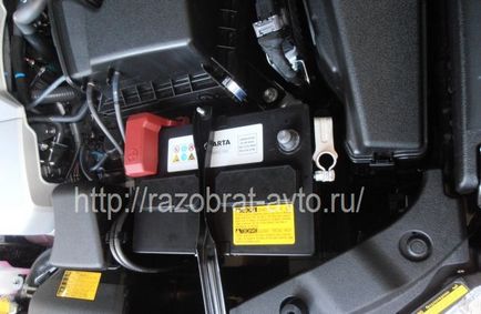 Az akkumulátor eltávolítása Toyota Camry (eltávolítás) Az akkumulátor eltávolítása Toyota Camry