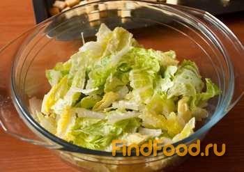Salată clasică de Caesar cu rețetă de pui cu fotografie