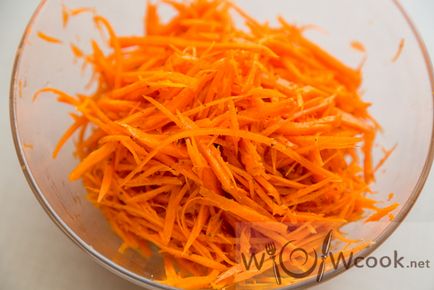 Koreai sárgarépa vagy morkovcha, a recept egy fotót