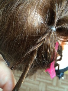 Коса - падаюча зірка - плетіння на бік - 101 зачіска