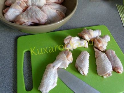 Wings a sütőben recept, tejszínes mártással