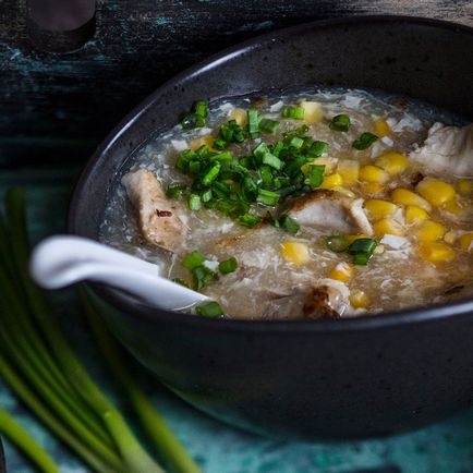 Кулінарні рецепти - суп з куркою і кукурудзою по-китайськи - з фото і відео інструкцією на сайті