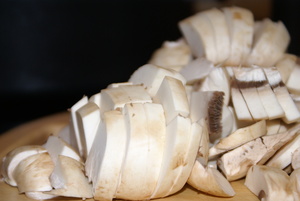 Куряча печінка запечена з грибами і картоплею рецепт з фотографіями