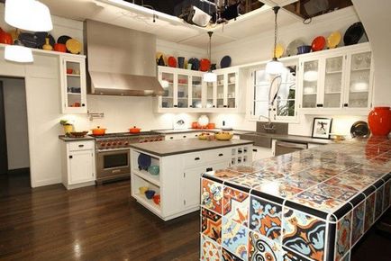 Bucătărie în stil interior în stil spaniol cu ​​exemple de fotografie - afaceri ușoare