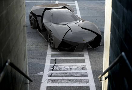 Lamborghini anconian aproape ca un batman (foto)