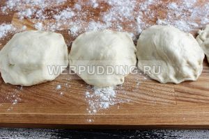 Prăjituri cu cartofi și ceapă, cum să gătești